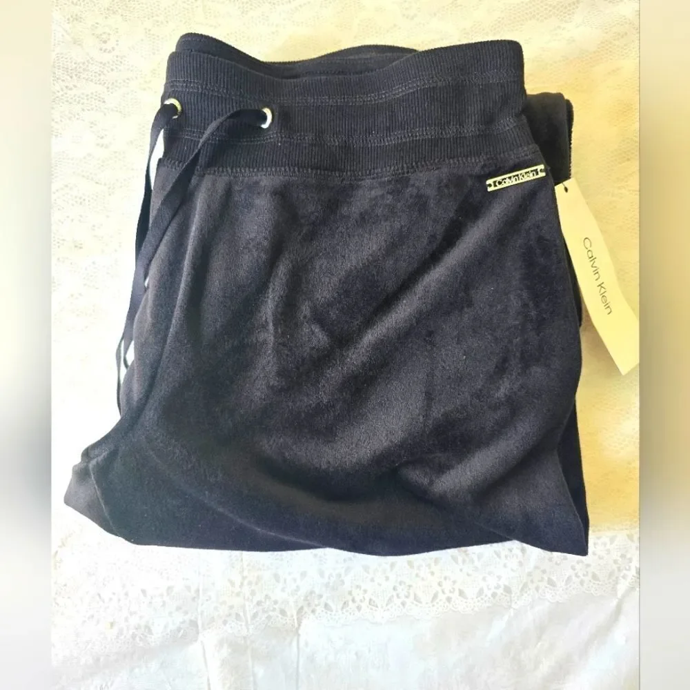 Calvin Klein Velour Sweatpants NWT